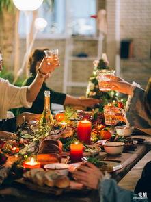 院子吃瓜乘凉,吃瓜乘凉，共享清凉时光