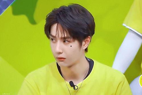 王一博照片吃瓜,吃瓜群众热议背后的故事